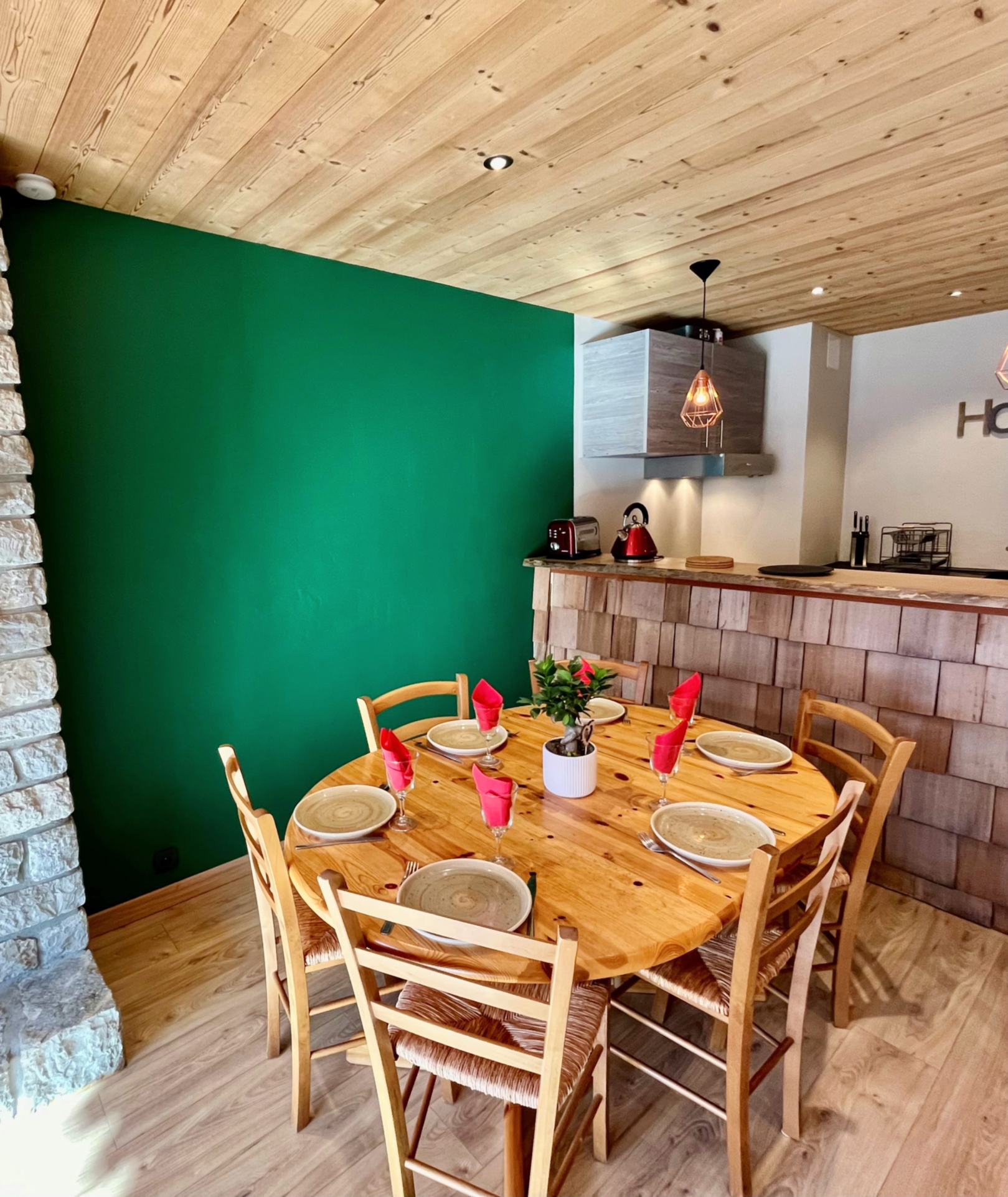 Terrasse plein sud avec vue montagne